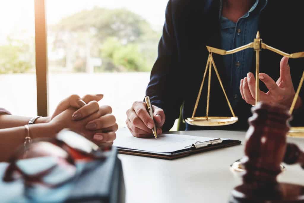 Court Applications vs. Mediation: A Less Stressful Path with EH Mediation Preston
